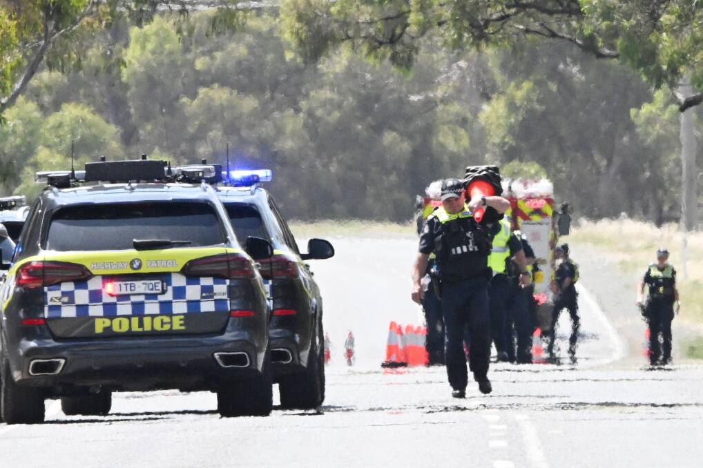 Police at the scene of the crash in Echuca on Sunday, Janaury 14. Picture by Darren Howe