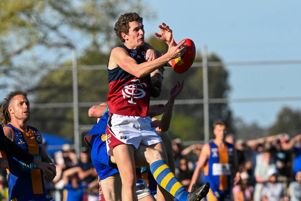 Lachlan Wright leaps for a mark during the 2023 BFNL grand final between Sandhurst and Golden Square. Picture by Darren Howe