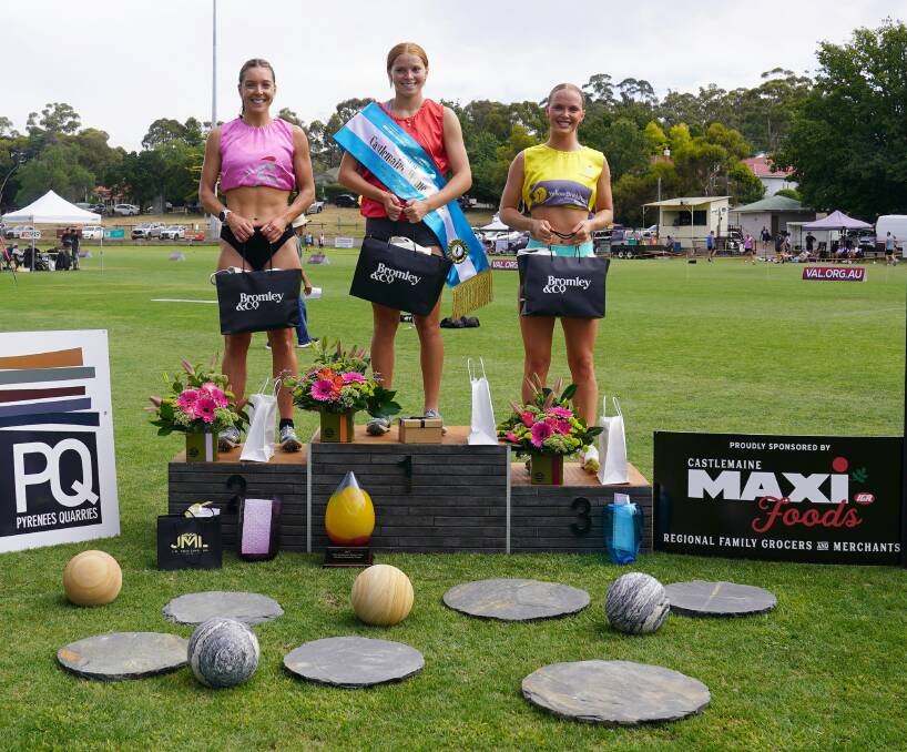 Castlemaine Gift Women's winner Miriam Suares-Jury with second place Kate Walker (left) and third placed Olivia Barry. Picture by jamesonsphotography