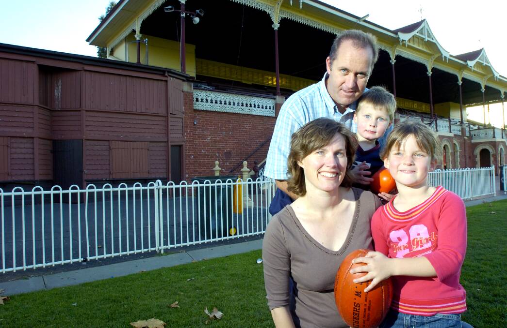 Danny and Kylie Ellis with their children Jeremy and Genevieve in a photo taken by the Bendigo Advertiser in May of 2005.