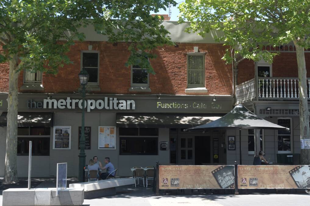 New owners want to make changes at the Metropolitan Hotel in Bendigo's city centre. Picture by Noni Hyett