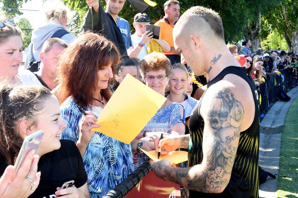 Dustin Martin was the star of the show when the Tigers trained in Bendigo in 2018.