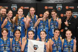 The Bendigo Braves girls under-14 squad after they won the National Junior Classic in Melbourne. Picture by Basketball Victoria