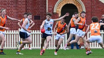 Cody Walker bursts clear in his first game for the Bendigo Pioneers at the QEO on Sunday. Picture by Enzo Tomasiello