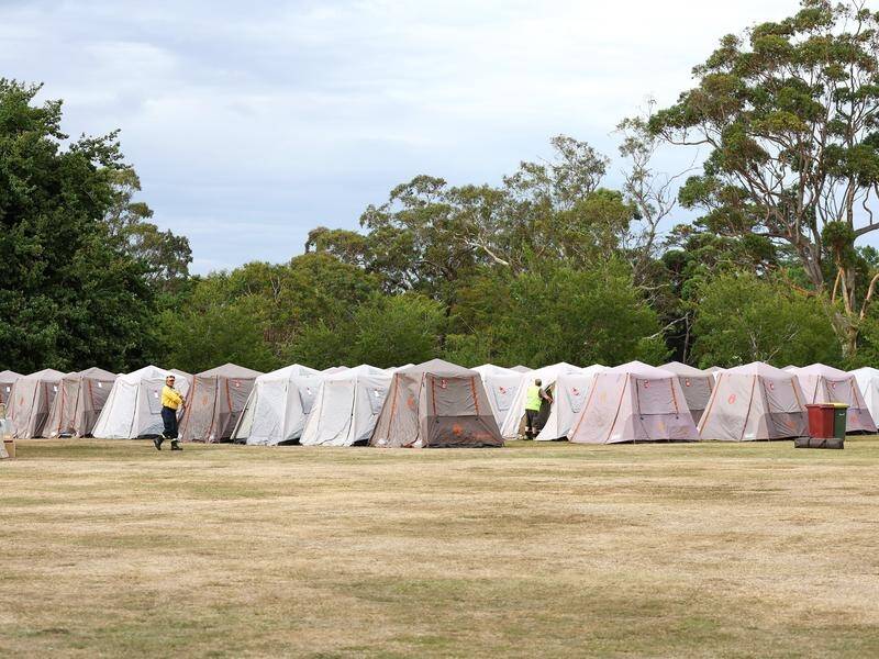 A base camp has been set up at Ballarat for crews and volunteers preparing to fight bushfires. (Con Chronis/AAP PHOTOS)