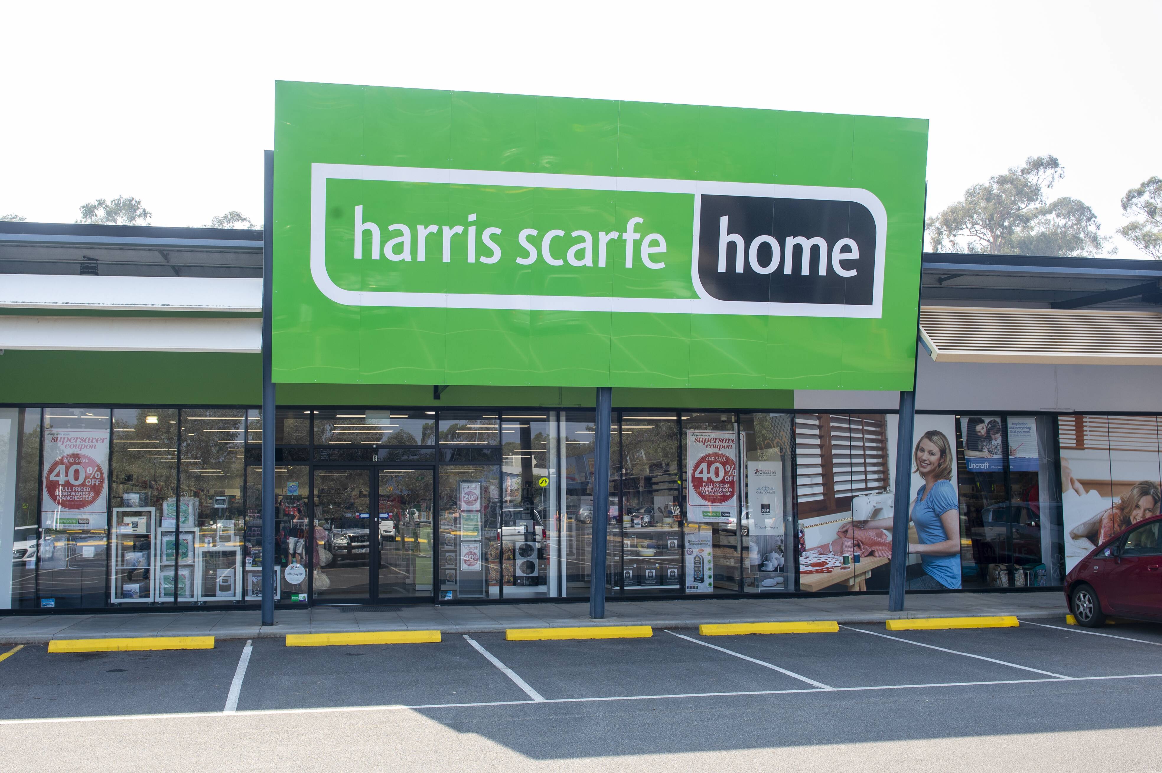 Harris Scarfe to close Dickson store